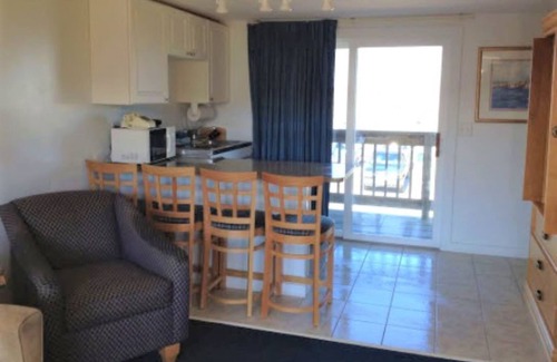 Falmouth Heights Condo | Falmouth Heights/Cape Cod Beach Resort w private resort beach