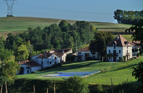 Nanteuil-de-Bourzac House | Family friendly, peaceful 3 bedroom Luxury Barn with 14m Pool & air conditioning