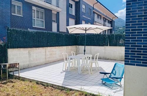 Gibaja Apartment | Familiar bajo con jardín en Gibaja