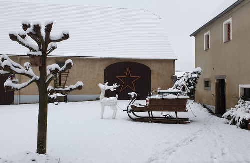 Wittgendorf Apartment | Familienfrdl. Apartment for 4 people, idyllic location, with pond and pool