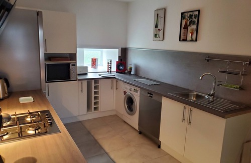 Gesnes-le-Gandelin Cottage | Family And Child Friendly Gite