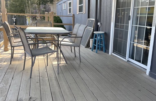 Camdenton Cottage | Family and Pet friendly lakefront with Dock