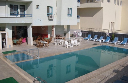 Altinkum Apartment | Family Apartment 5 minutes to beach with swimming pool and snack restaurant