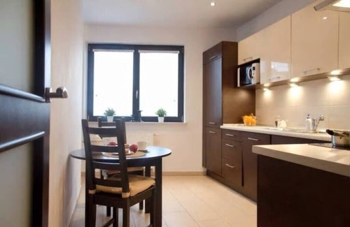 Powazki Apartment | Family Apartment with 3BR, 98m2 up to 10-12 guests