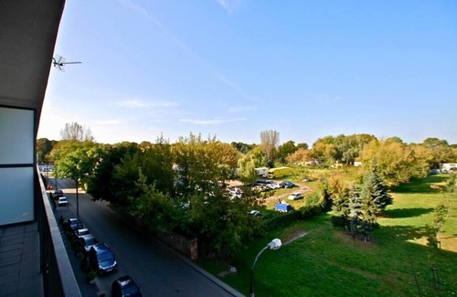 Powazki Apartment | Family Apartment with 3BR, 98m2 up to 10-12 guests