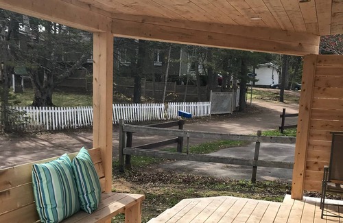 The Bluff Cottage | Family Beach House in the Bluffs