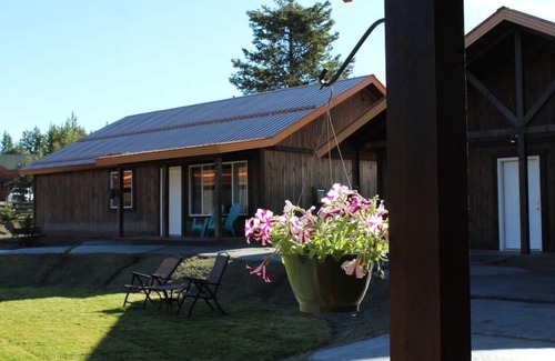 Island Park Ski Chalet | Family Cabin Unit 8