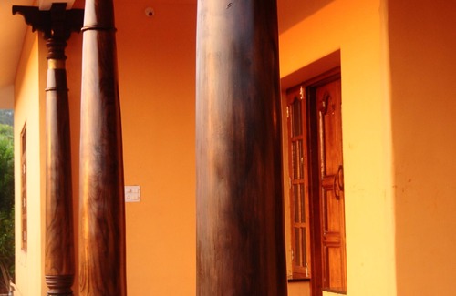 Pondicherry House | ♥Family favourite♥ huge villa , sleeps 15.