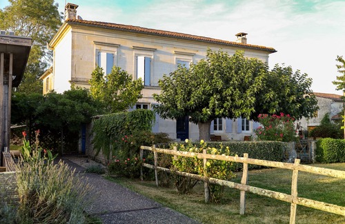 Montpellier de Medillan House | Family Estate, Indoor pool, 20 minutes to the beach