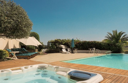 Saint-Georges-des-Agouts House | Family House with Large Heated Infinity Pool and Spectacular Views