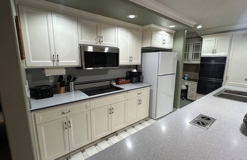 Palo Cedro House | Family Friendly 4BR/3BA Estate on 8 Acres — Room to Gather, Dine, & Relax