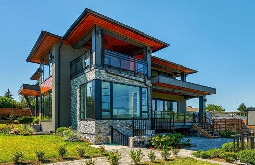 Burnaby Apartment | Family Friendly 5 Bed Rooms house The Chateau - ST No. 00177094