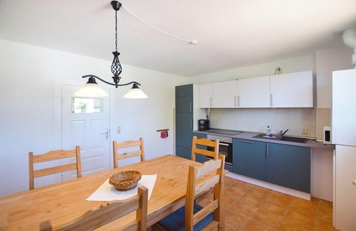Ostseebad Prerow Apartment | Family friendly apartment for 6 people, garden, WiFi, pets allowed