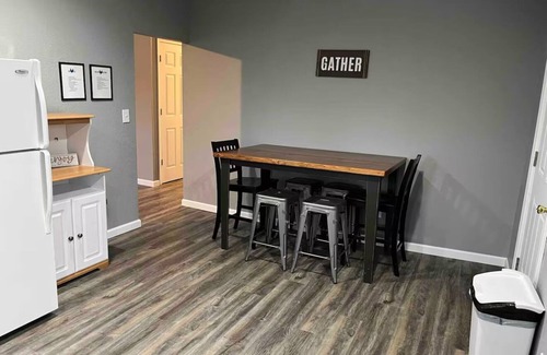 Van Buren House | Family-Friendly Central 3BR/2BA Van Buren Home w/Fire Pit & Starlink WiFi
