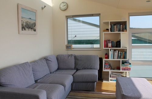 Eype Villa | Family Friendly Chalet With Wonderful Sea Views, 100m From The Beach