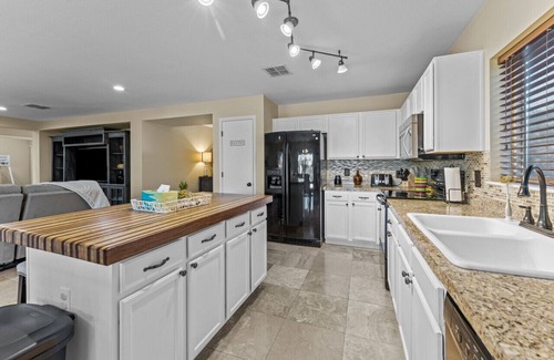 Santa Rita Ranch House | Family Friendly Desert Mountain Oasis