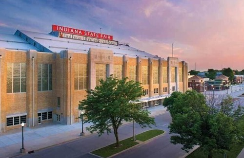 Fishers House | Family-friendly Fishers Stay Offering Spacious Rooms, Pool & Easy Access to I-69