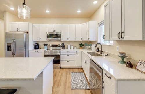 Florence House | Family-Friendly Florence Home: 3 Mi to the Coast!