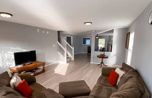Wanamaker House | Family-Friendly Home