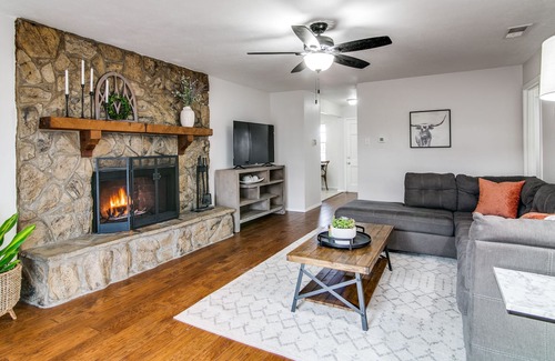 Rockwall House | Family Friendly House with Excellent Deck and Patio