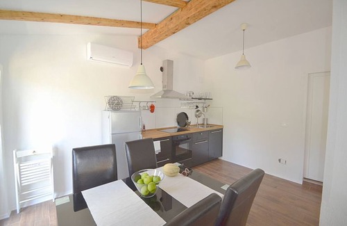 Brkac House | Family - friendly house with pool near Motovun