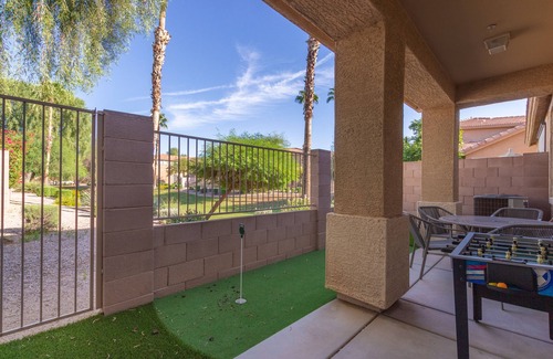 Alta Mesa House | Family-Friendly Luxury Getaway ~ Sleeps 12, Near Golf, Lakes & Festivals