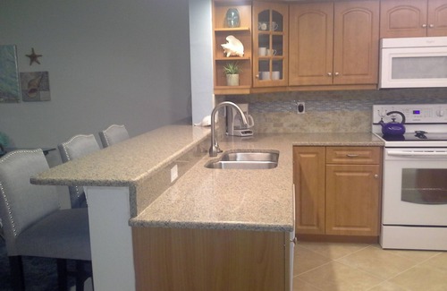 Sanibel Condo | Family Friendly Resort, Pool, Beach, Gulf, Tennis