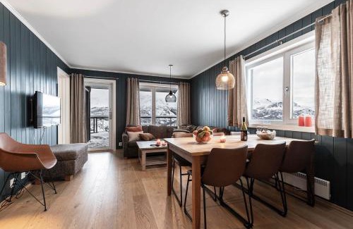 Hemsedal Apartment | Family-Friendly Ski in-Ski out Retreat by Skarsnuten