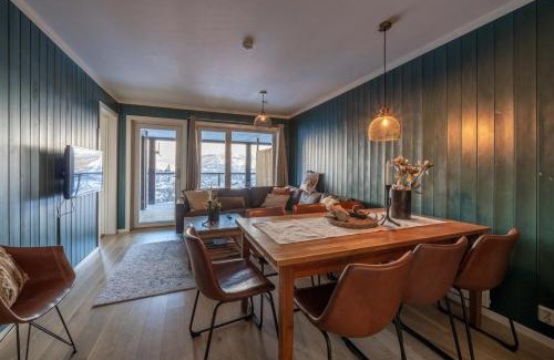 Hemsedal Apartment | Family-Friendly Ski in-Ski out Retreat by Skarsnuten