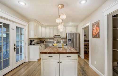 Colorado Springs House | Family-Friendly Cottage Oasis in the Heart of Colorado Springs