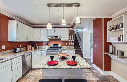 Colorado Springs House | Family-friendly with stunning views & great yard