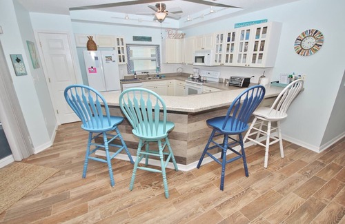 New Smyrna Beach Condo | 🌊Family Friendly and Pet Friendly-Oceanwalk 7-501🌊