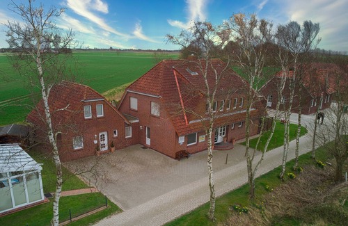 Neßmersiel Apartment | Family-friendly vacation home near the dike with WiFi