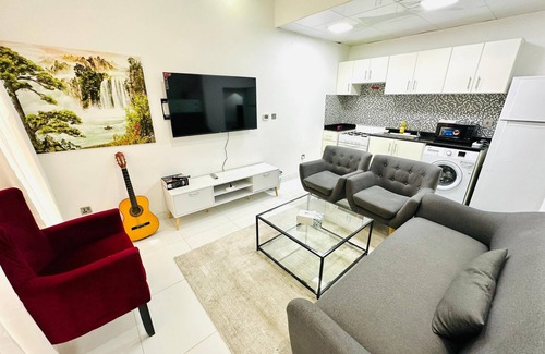 Dubai Villa | Family-Friendly Villa Play Area pool