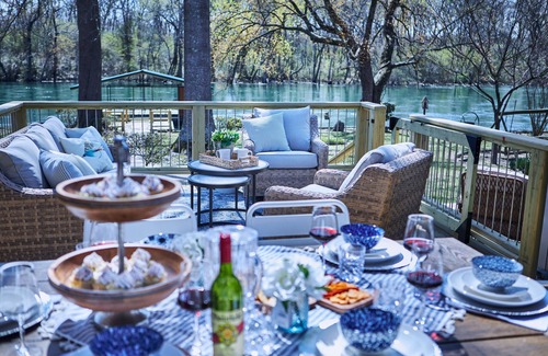 Swinging Bridge Village House | Family Friendly - Walk to Winkley Shoals and Dining - Five Minutes to Lake!