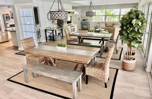 Bay Isle House | Family friendly with large pool