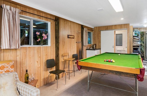 Lake Tarawera Cottage | Family Fun at The Lake - Lake Tarawera Home