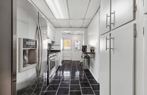 Park View House | Family & Group Trips to DC - 4-BR Close to METRO