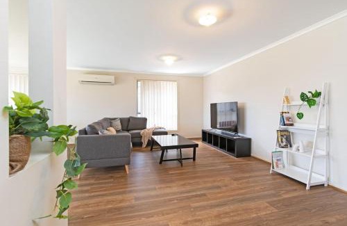Elizabeth Downs House | Family Home for a Fiesta