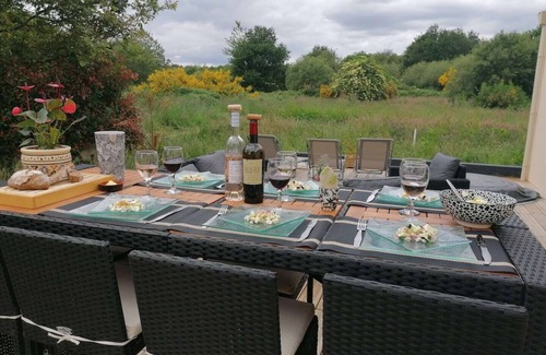 Questembert House | Family home near Vannes + year-round spa