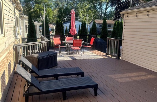 Anchorville House | Family Home with plenty of parking and long stay friendly. Fenced in Yard.