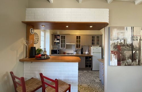 Carantec House | Family home with garden close to beaches