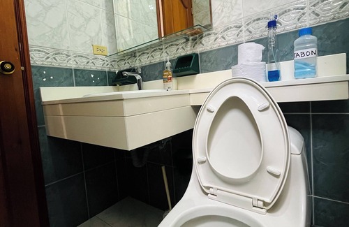Pie del Cerro House | Family Hostel Cartagena