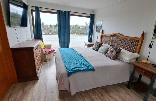 Puchuncavi House | Family house with jacuzzi, stove, garden and chicken coop!