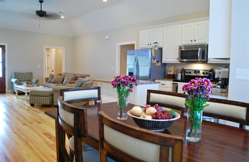 Oxford House | Family Ole Miss Game Weekend. Sleeps 6-8