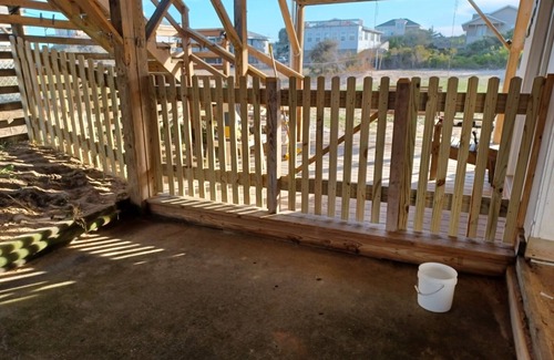 Kitty Hawk Cottage | Family & Pet Friendly Cottage -nnClean, cozy, and relaxing vibe!
