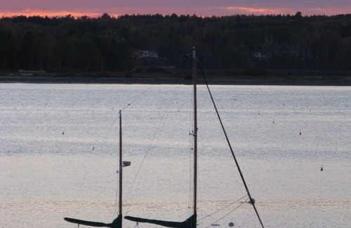 Mid-Coast and Islands House | Family & Pet Friendly Log House On Casco Bay
