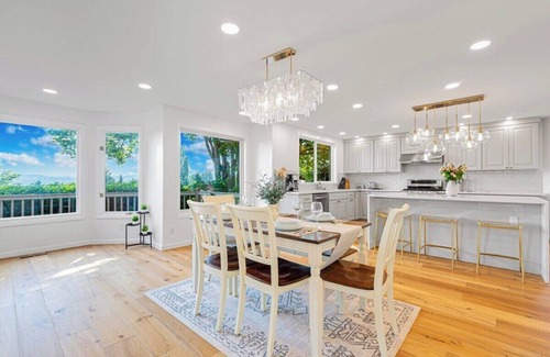 Overlake House | Family Redmond Home with AC 3 mins to MSFT
