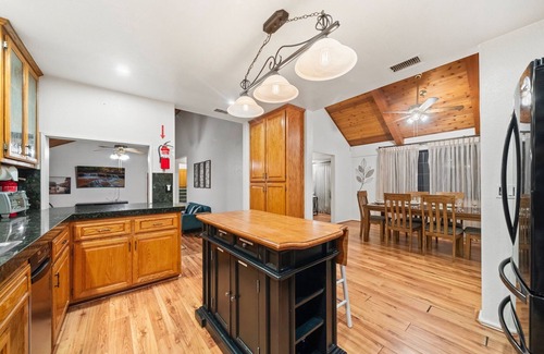 Idyllwild House | Family Retreat: Near Town, Hot Tub, AC,