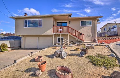 Seaside House | Family Retreat with Coastal Views, 2 Miles to Beach!